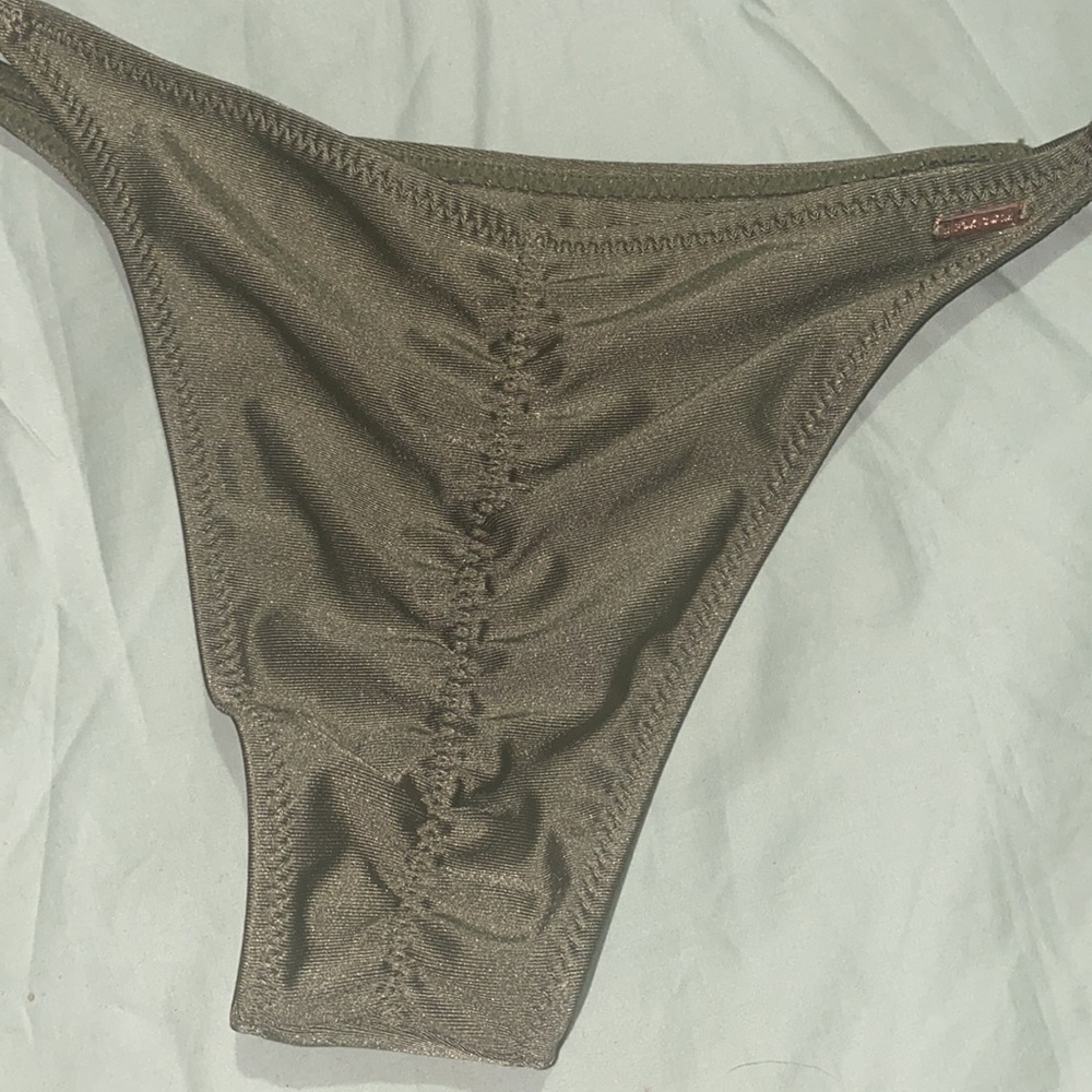 Fox Racing Bikini 🦊 👙 - Picture 6 of 8